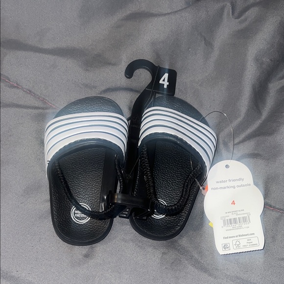Kids Black &  White Striped Slides - Picture 1 of 2